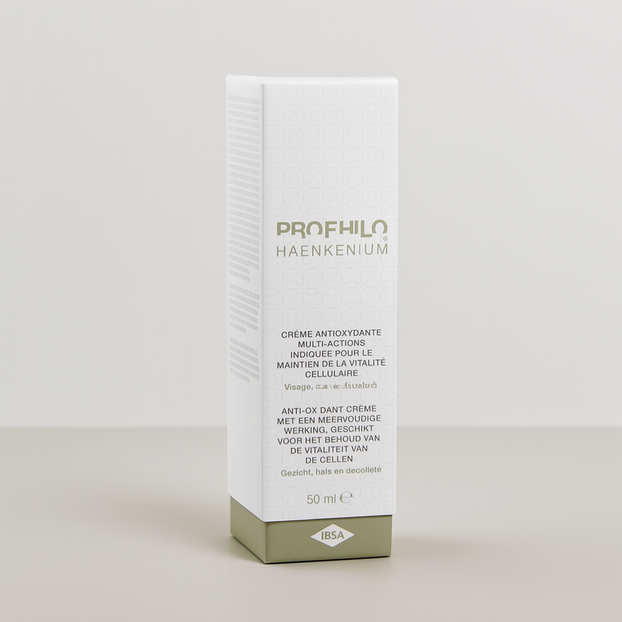Advanced antioxidant face cream with moisturizing and rejuvenating properties. 50 ml tube for daily anti-aging skincare routines.